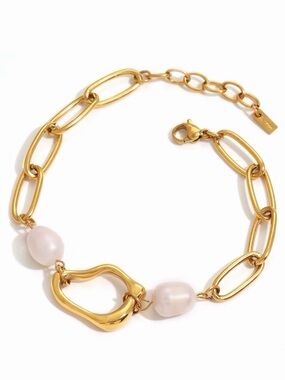 18K Gold Plated Freshwater Pearl Bracelet